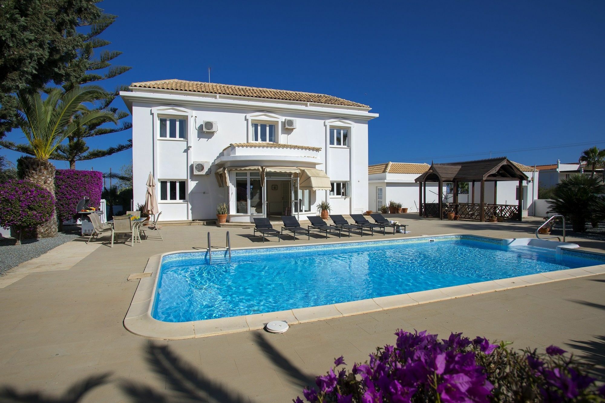 Villa Georgia Pernera Kültér fotó